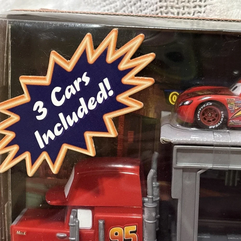 NIB Disney Pixar Cars Mack Transporter with 3 Cars Set: Lightning McQueen